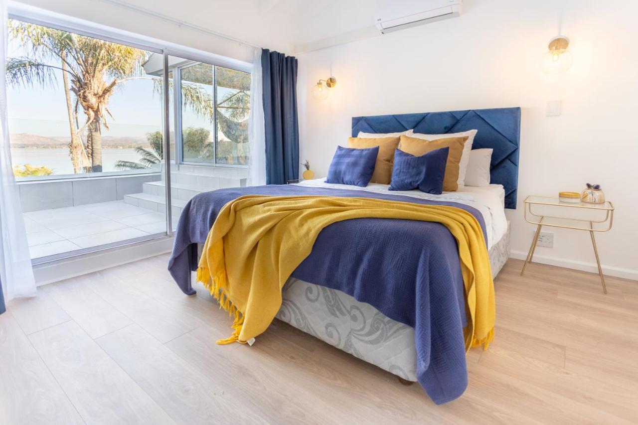 Waterfront Serenity View Holiday home *